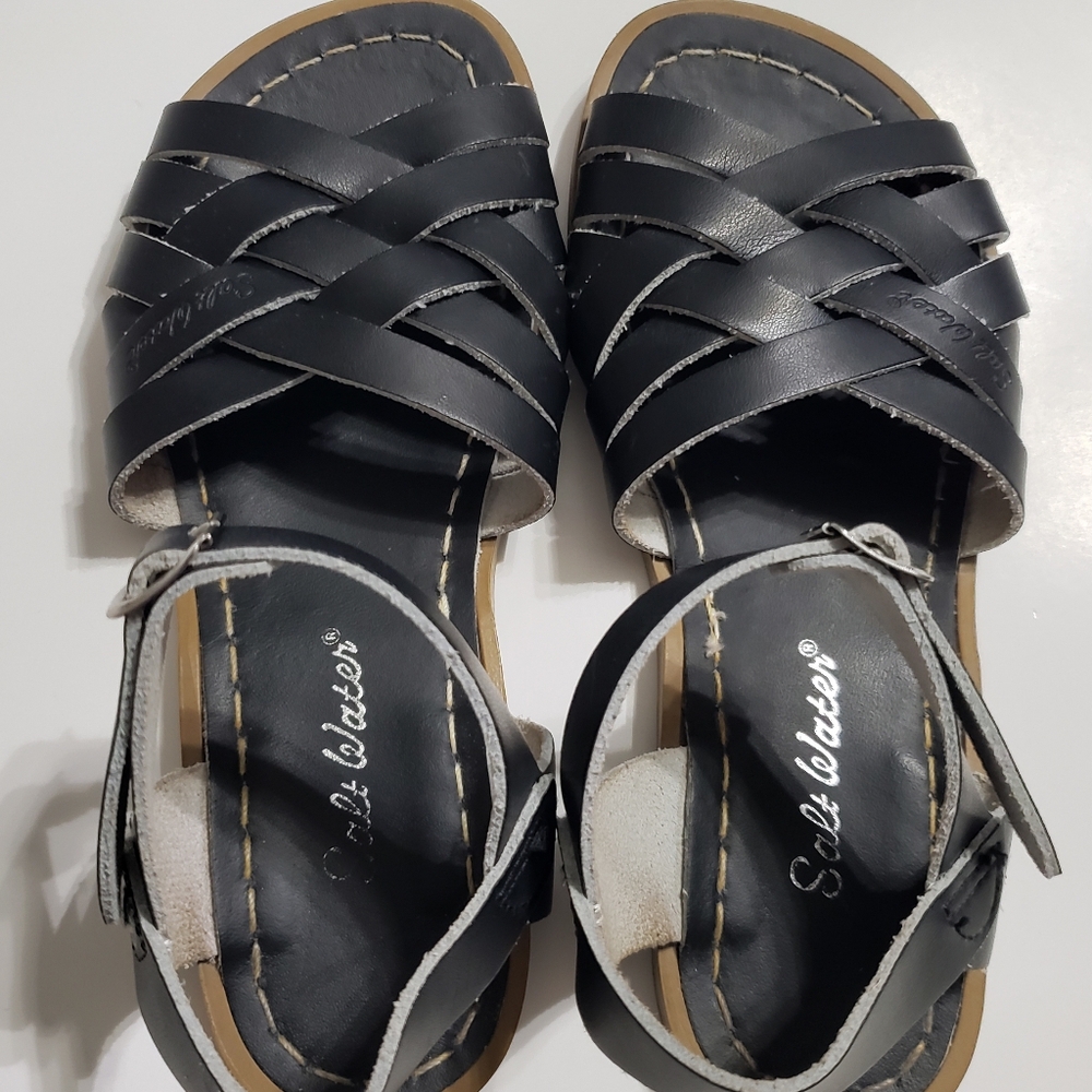 AUTHENTIC Salt Water Sandals by Hoy - Retro Black - 4W6